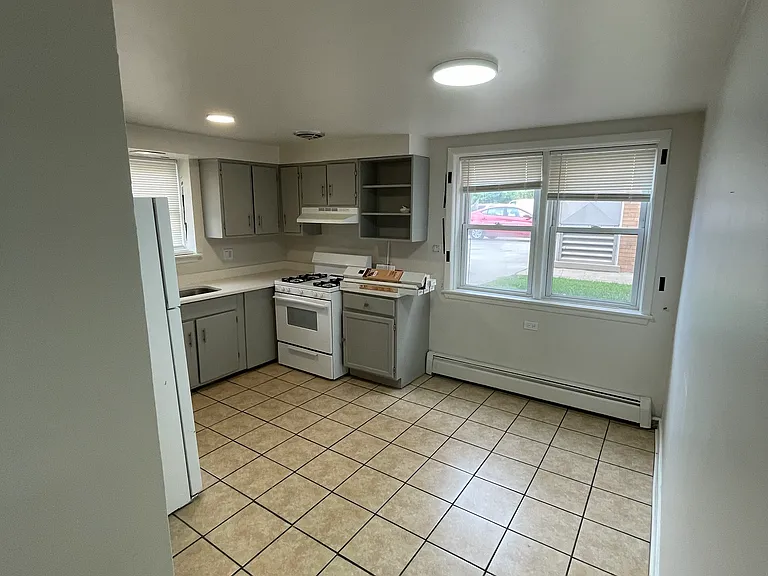 8038 Grand Ave #8N — Photo 5