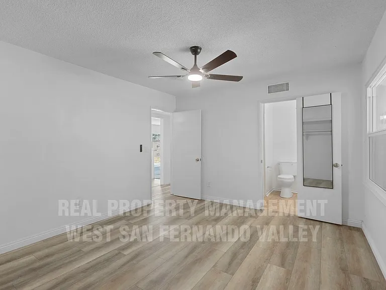 7749 Kentland Ave — Photo 17