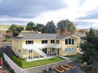 611 Summit Ridge Dr E, The Dalles, OR 97058