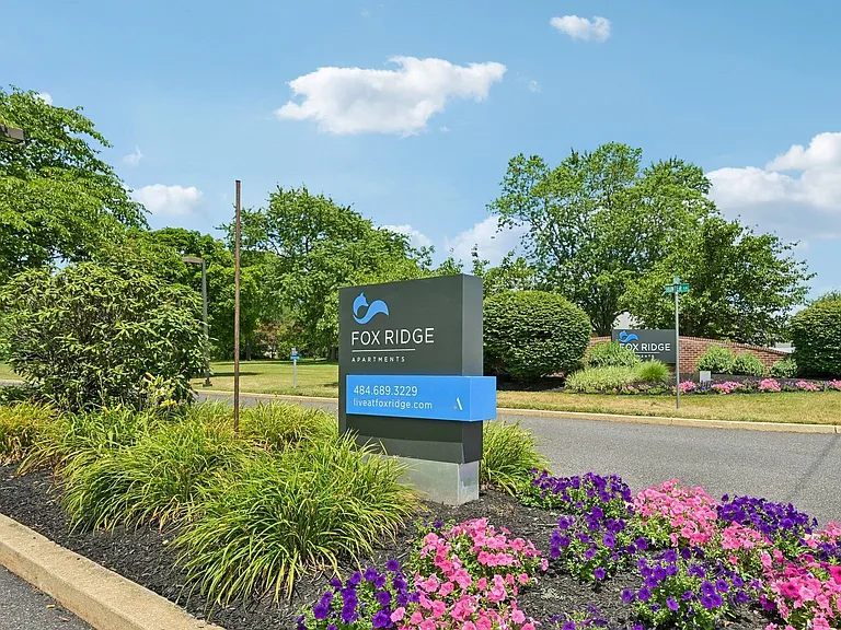 Fox Ridge and Lakeview Park Apartments — Photo 42