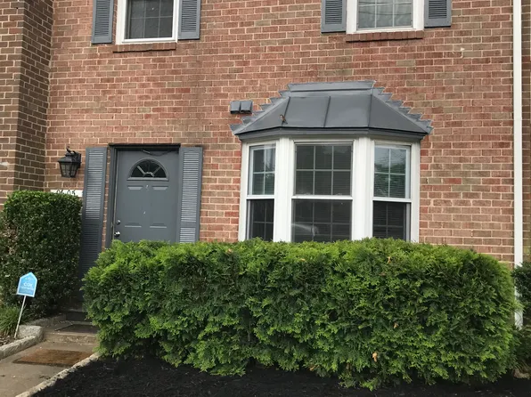 9605 Blake Ln, Fairfax, VA 22031