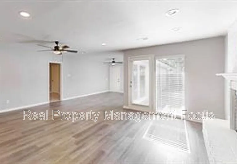14724 Overview Dr — Photo 7