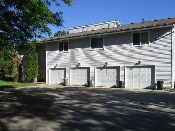 4809 Universal Dr, Midland, MI 48640