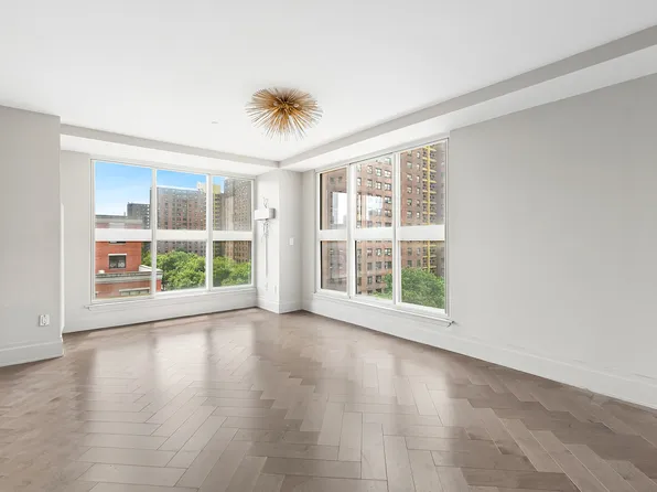 1400 Fifth Avenue image 1 of 7