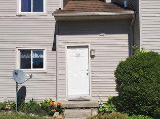 907 Registry Dr APT 120, Grand Ledge, MI 48837