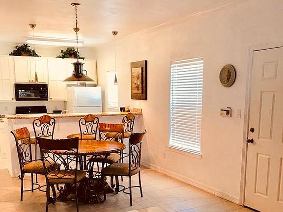 3rd image of 105 E Tarpon St #9