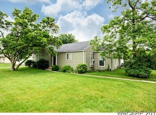 516 S Pine St, Wapakoneta, OH 45895