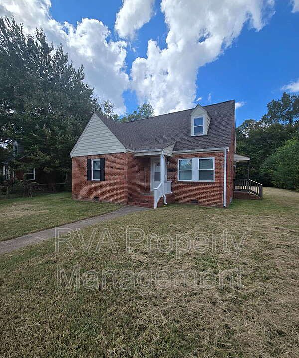 1st image of 3417 Danbury Rd