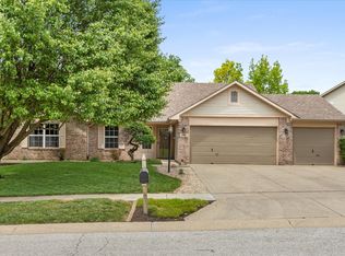 726 Danver Ln, Beech Grove, IN 46107