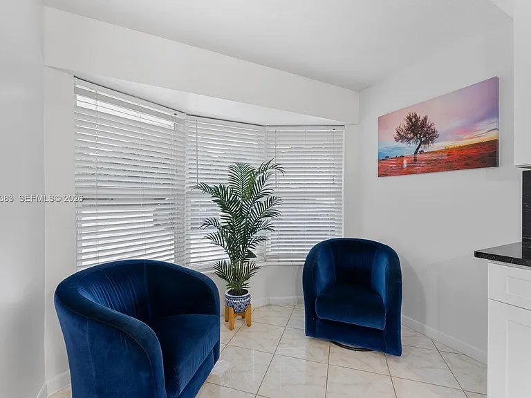 9508 N Military Trl — Photo 3