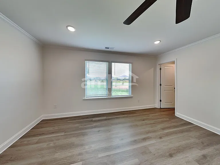 3536 Lincoln Heights Ln — Photo 9