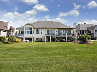 179 Stonebridge Rd, Mendota Heights, MN 55118