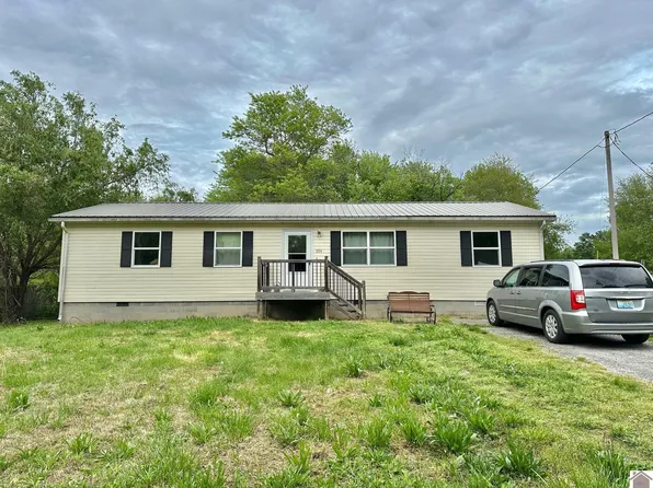 394 Waldrop Dr, Mayfield, KY 42066