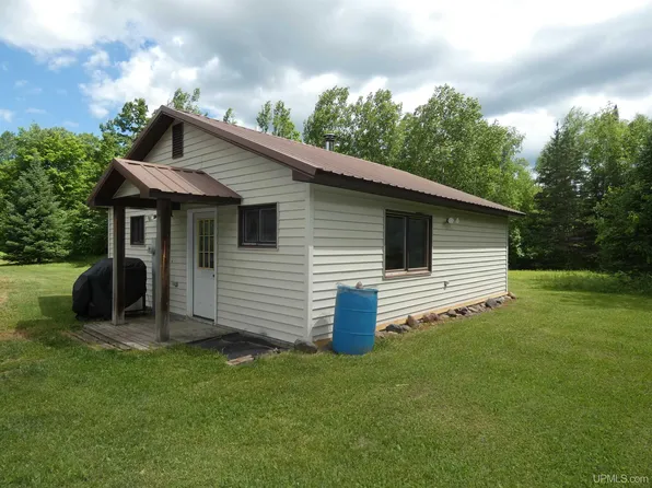 13419 Gauthier Rd, Stannard Township, MI 49912