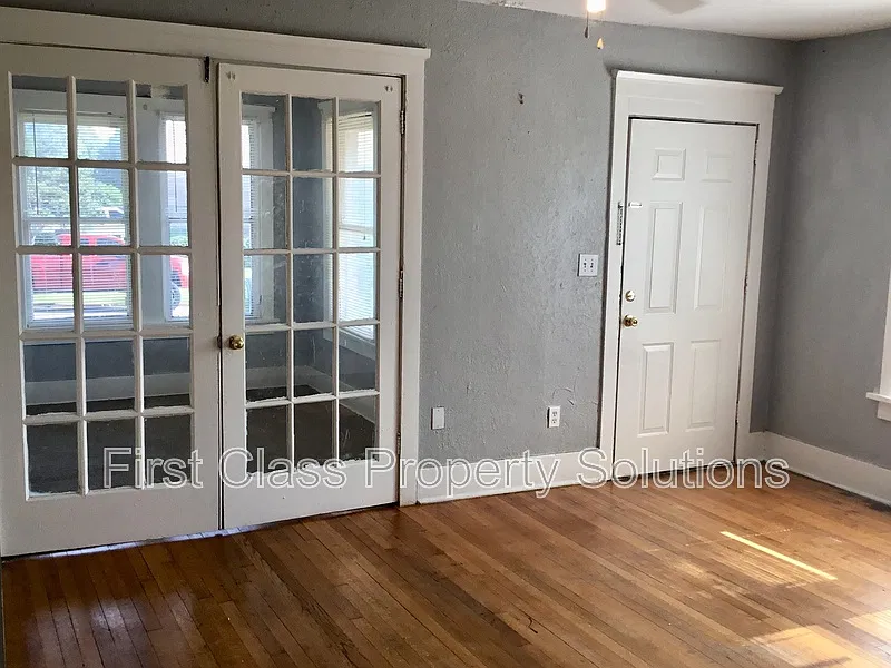 2 bed, 1.0 bath, 780 sqft, $900 — Photo 4