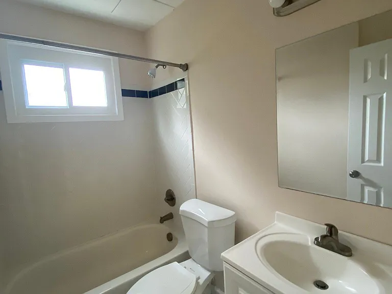 1413 Townley Dr #306 — Photo 6