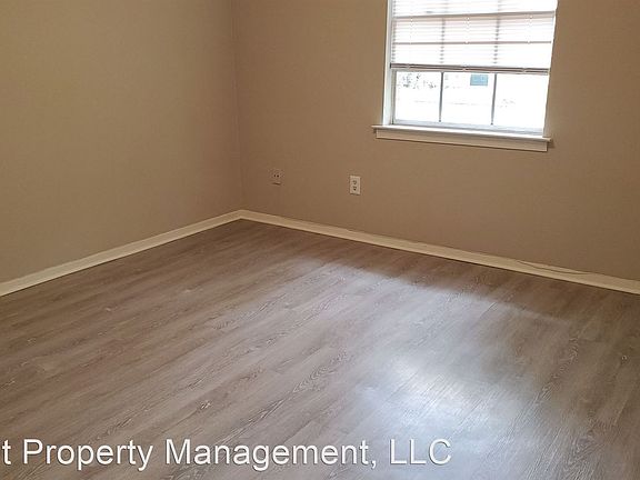 4th image of 3636 Spottswood Ave APT 8