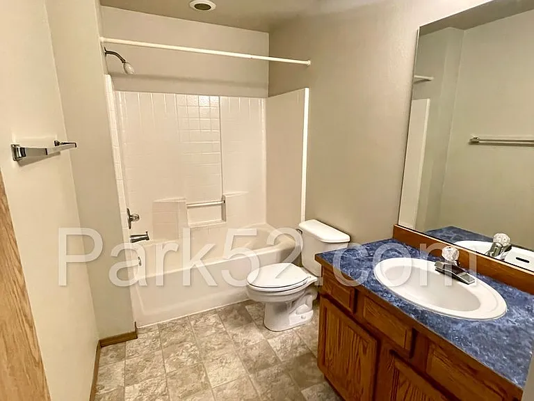 2632 Meyer St — Photo 10