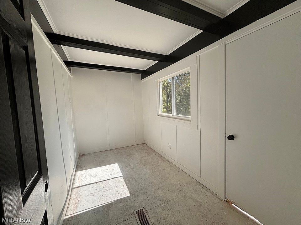 22nd image of 117 Patterson Ln