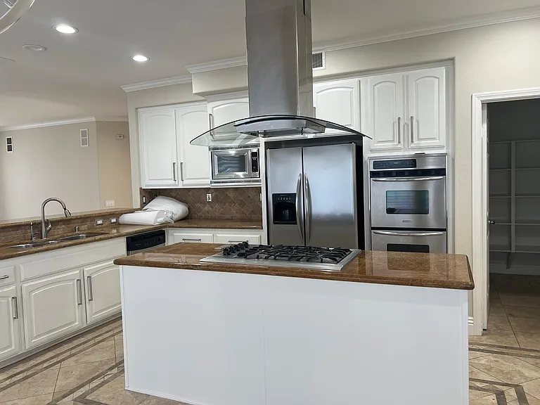 463 Acero Pl — Photo 7