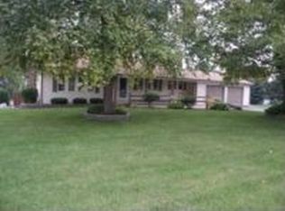 4592 Chadam Ln, Jonesville, MI 49250