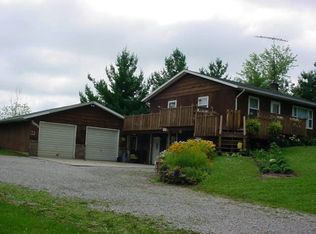 7895 Milnes Rd, Jonesville, MI 49250