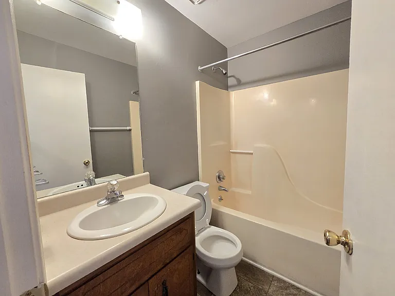 355-3 Peabody Dr — Photo 9