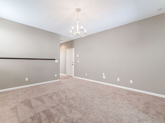 3rd image of 9348 Vista Waters Ln