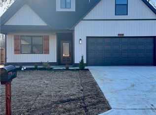 9105 Carson Way, Fort Smith, AR 72908