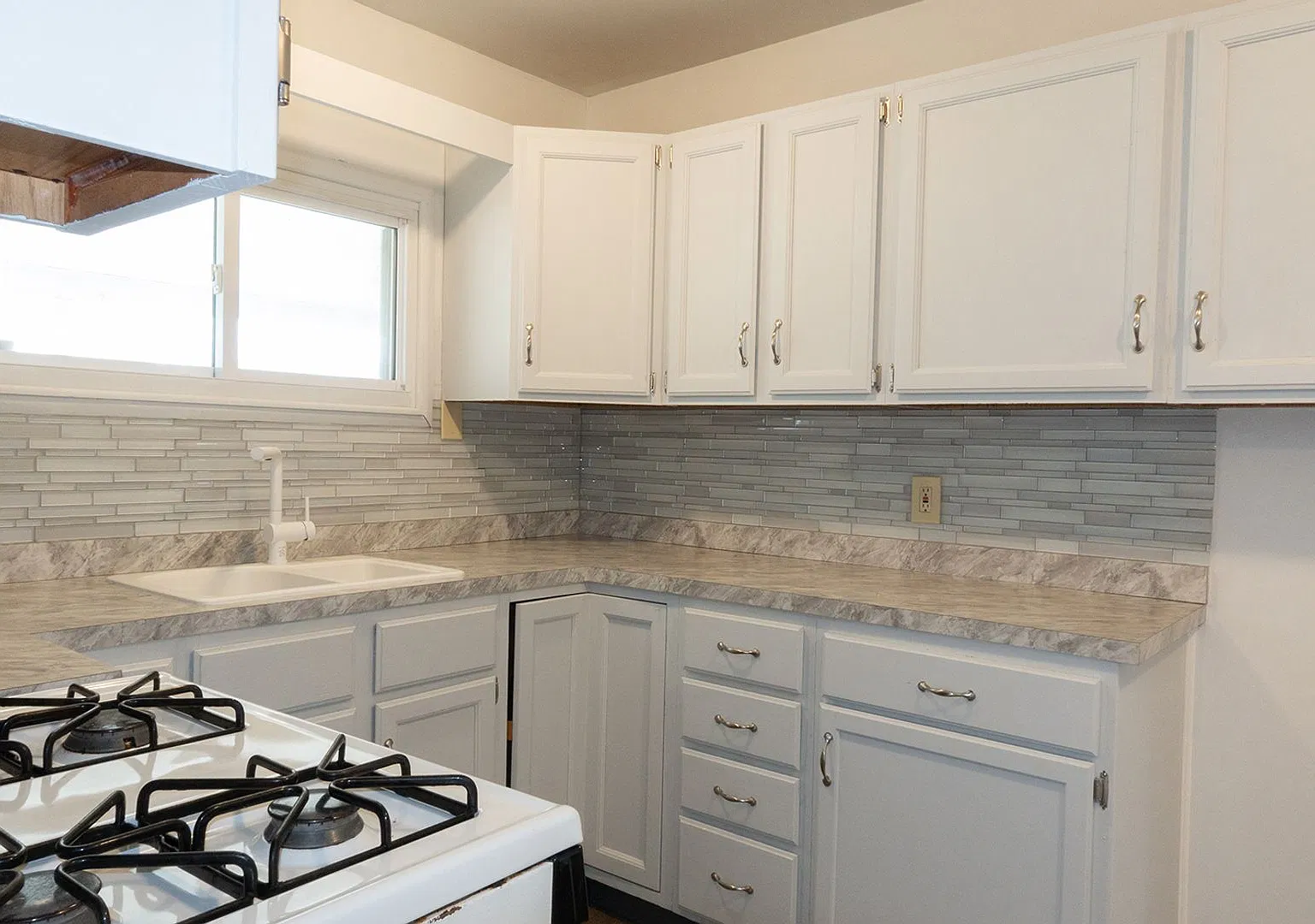 Austintown, Updated 3 Bedroom Ranch for Rent — Photo 3