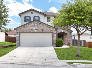 5757 Columbia Dr, Cibolo, TX 78108