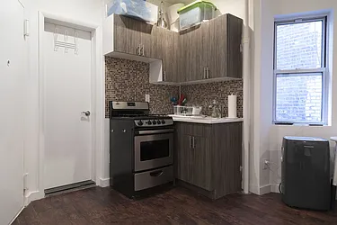 Rented by Kahen Properties