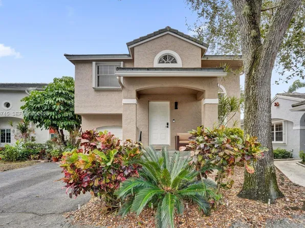 805 NW 98th Ave, Plantation, FL 33324
