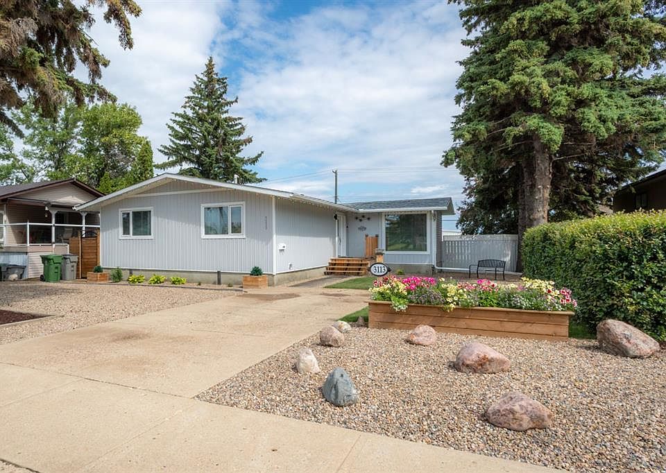 1st image of 3113 W 51st Ave