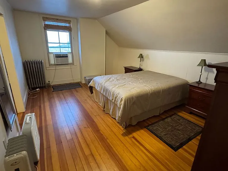 2 Valley Street — Photo 9