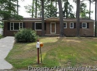 2523 Penny Dr, Fayetteville, NC 28306