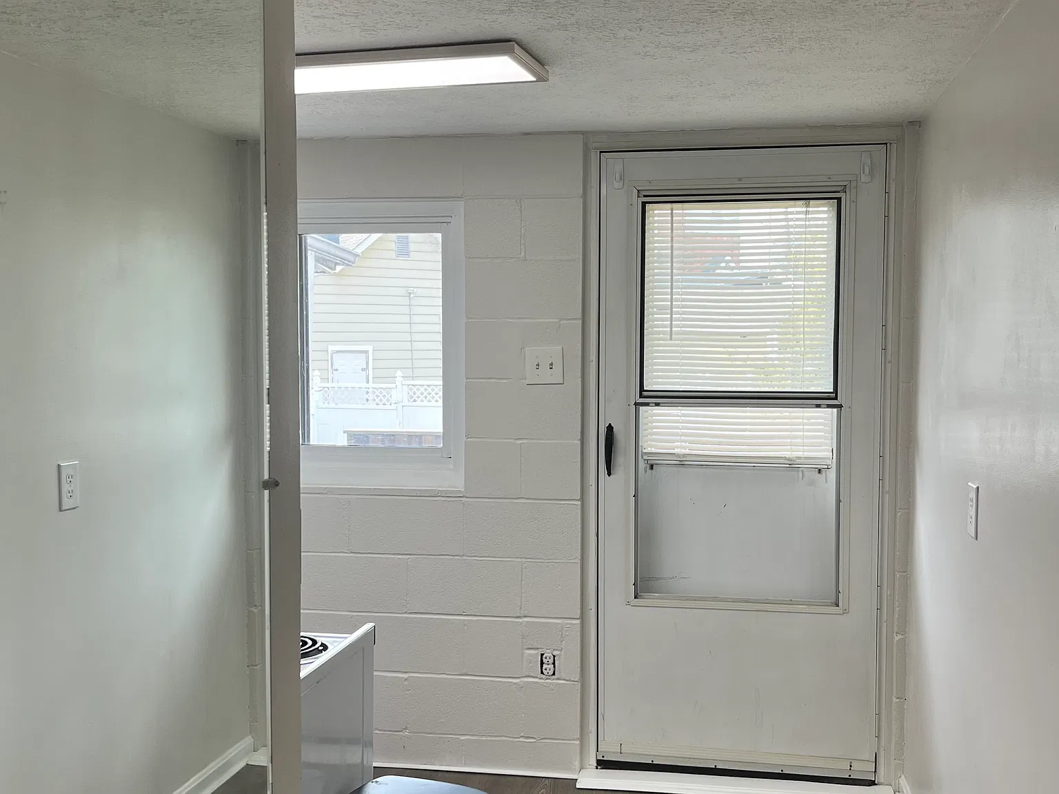 2 bed, 700 sqft, $800 — Photo 4