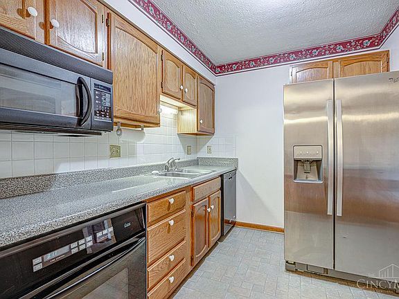 4th image of 838 Wesleyan Dr