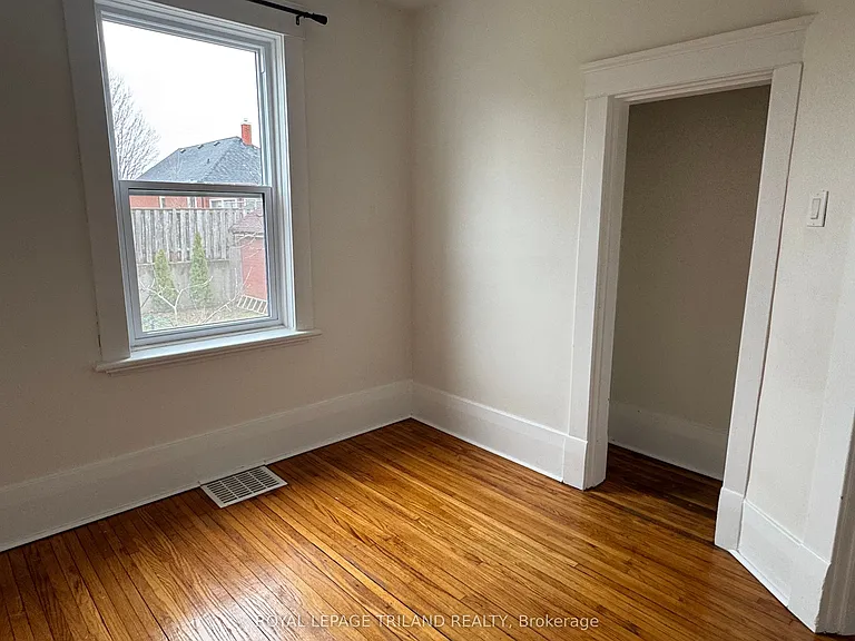 140 Arundell St #MAIN — Photo 8