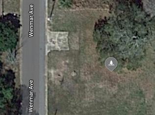 102 Wen Mar Ave, Pass Christian, MS 39571