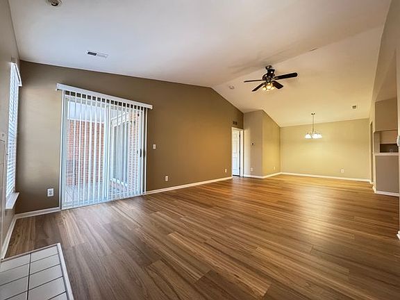 5th image of 44942 Marigold Dr