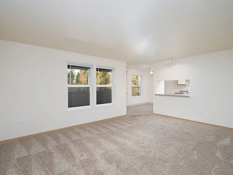 1519 SE Roberts Dr — Photo 27