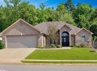 1830 White Oak Cir, Benton, AR 72019