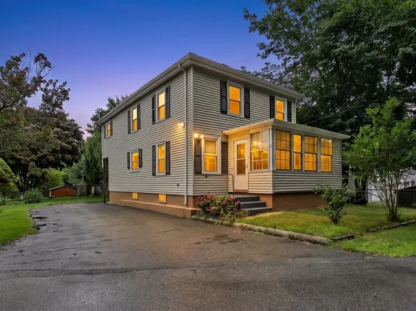 2 Clarendon St, Taunton, MA 02780