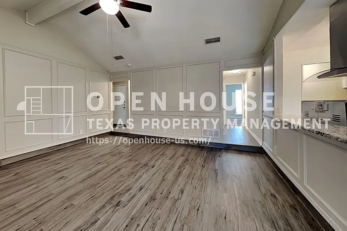 8037 Berrybrook Dr — Photo 5