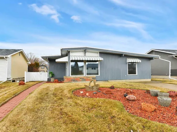 3333 43rd Ave, Red Deer, AB T4N 3B2