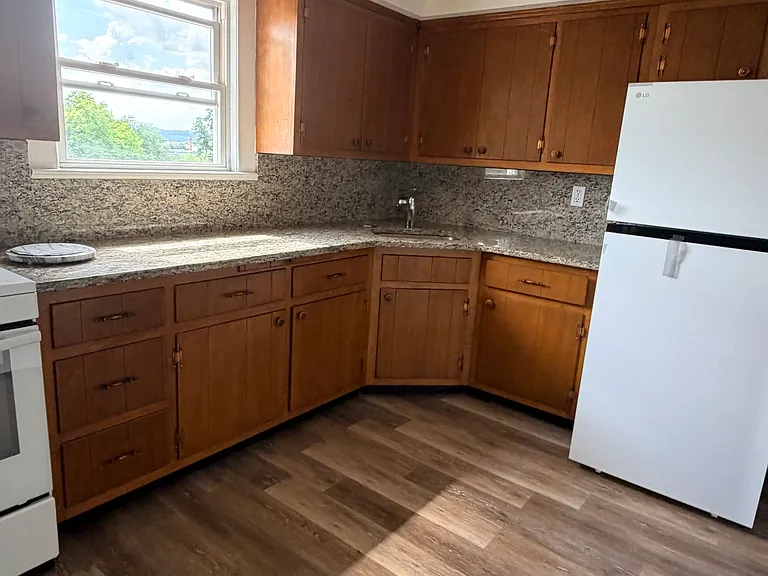 125 Wessington Ave #2 — Photo 9