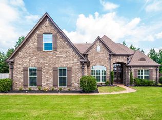 560 Oakridge Dr, Oakland, TN 38060