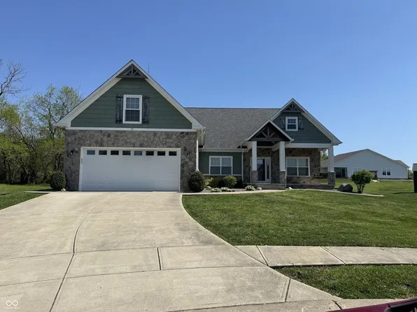 35 Downing Dr, Trafalgar, IN 46181