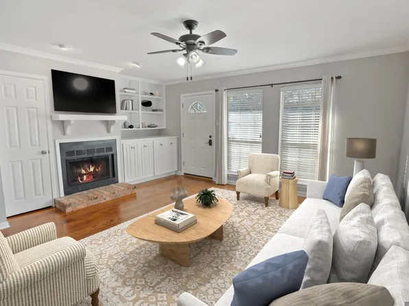 9007 Highland Rd APT 8, Baton Rouge, LA 70810